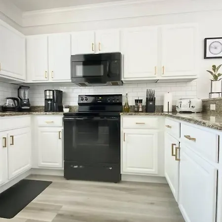 Sanctuary Gainesville Bright 2 Bedroom King Condo Exterior photo